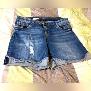 Catherine shorts soft and stretchy